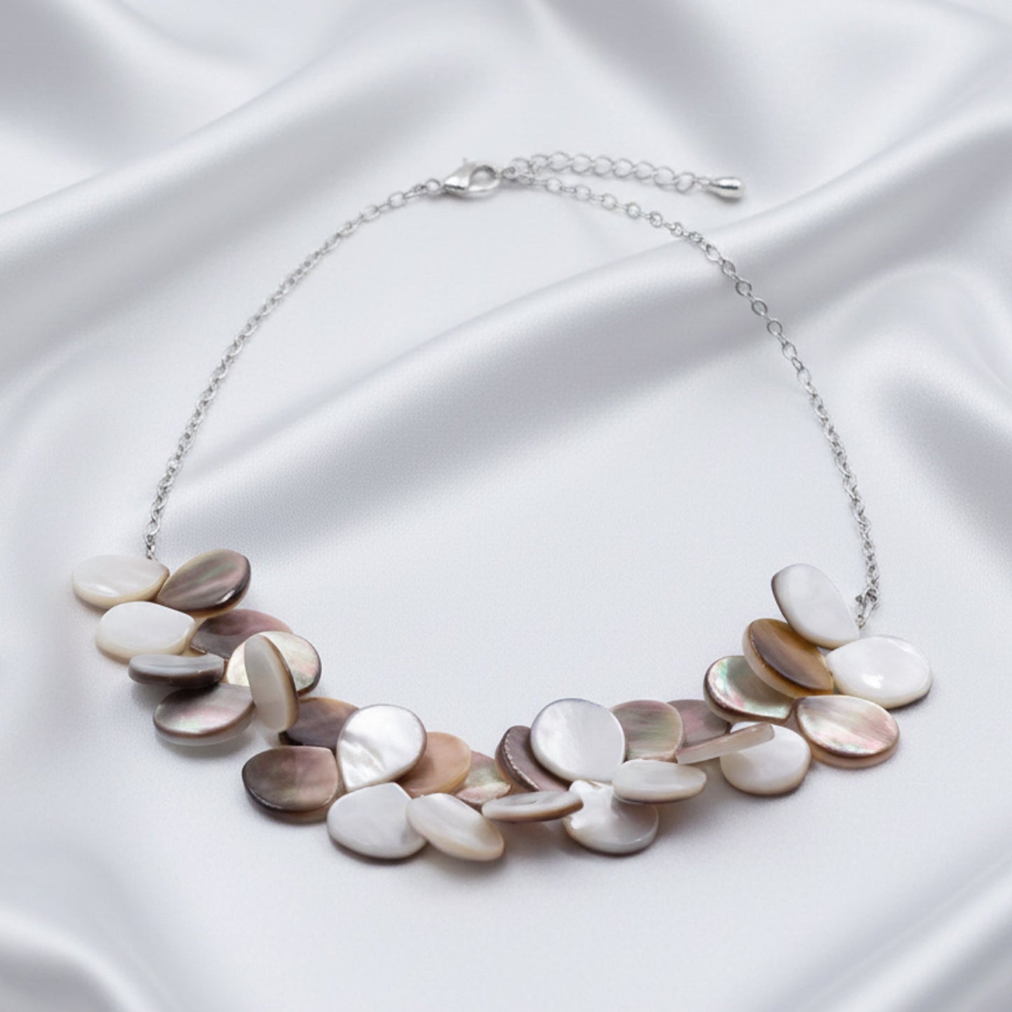 Collar Nacar Flower