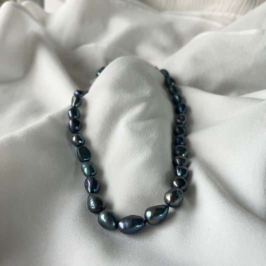 Collar de perlas gota barroca